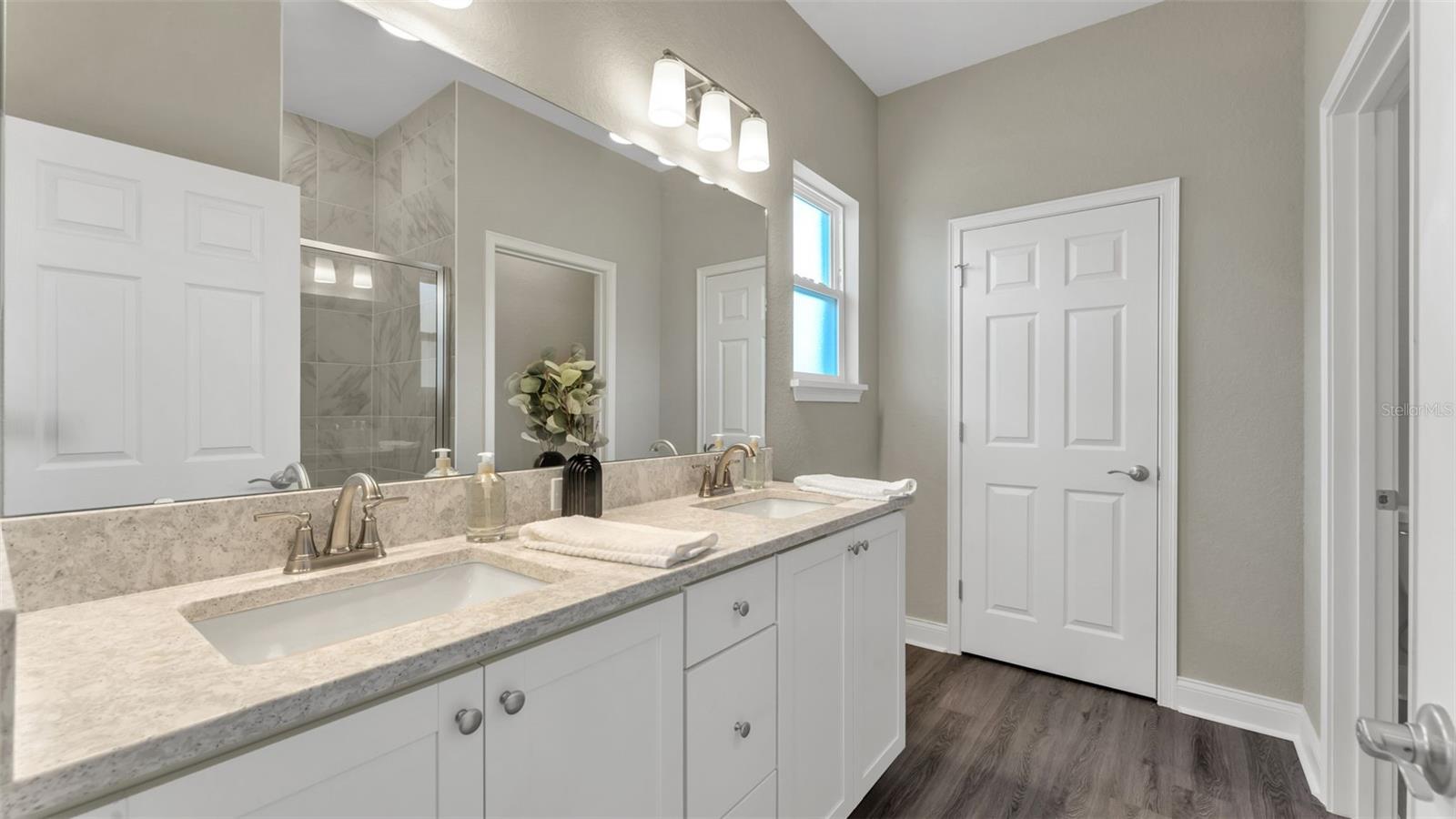 LAKES TR 6 - Residential