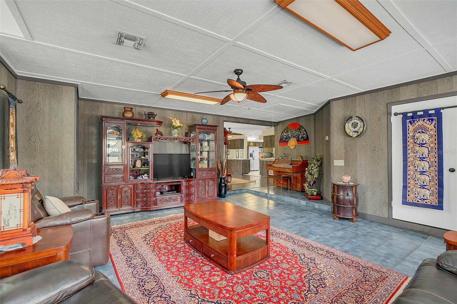 JOHN J JOHNSTONS - Residential