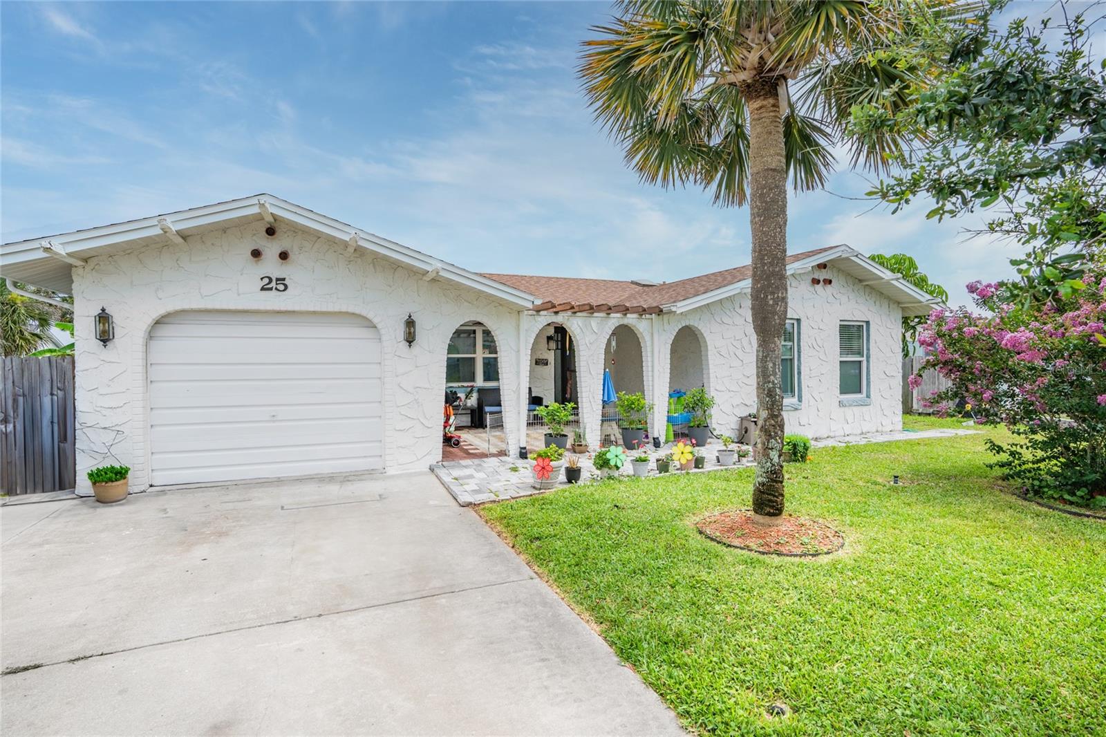 25 DOLPHIN AVENUE