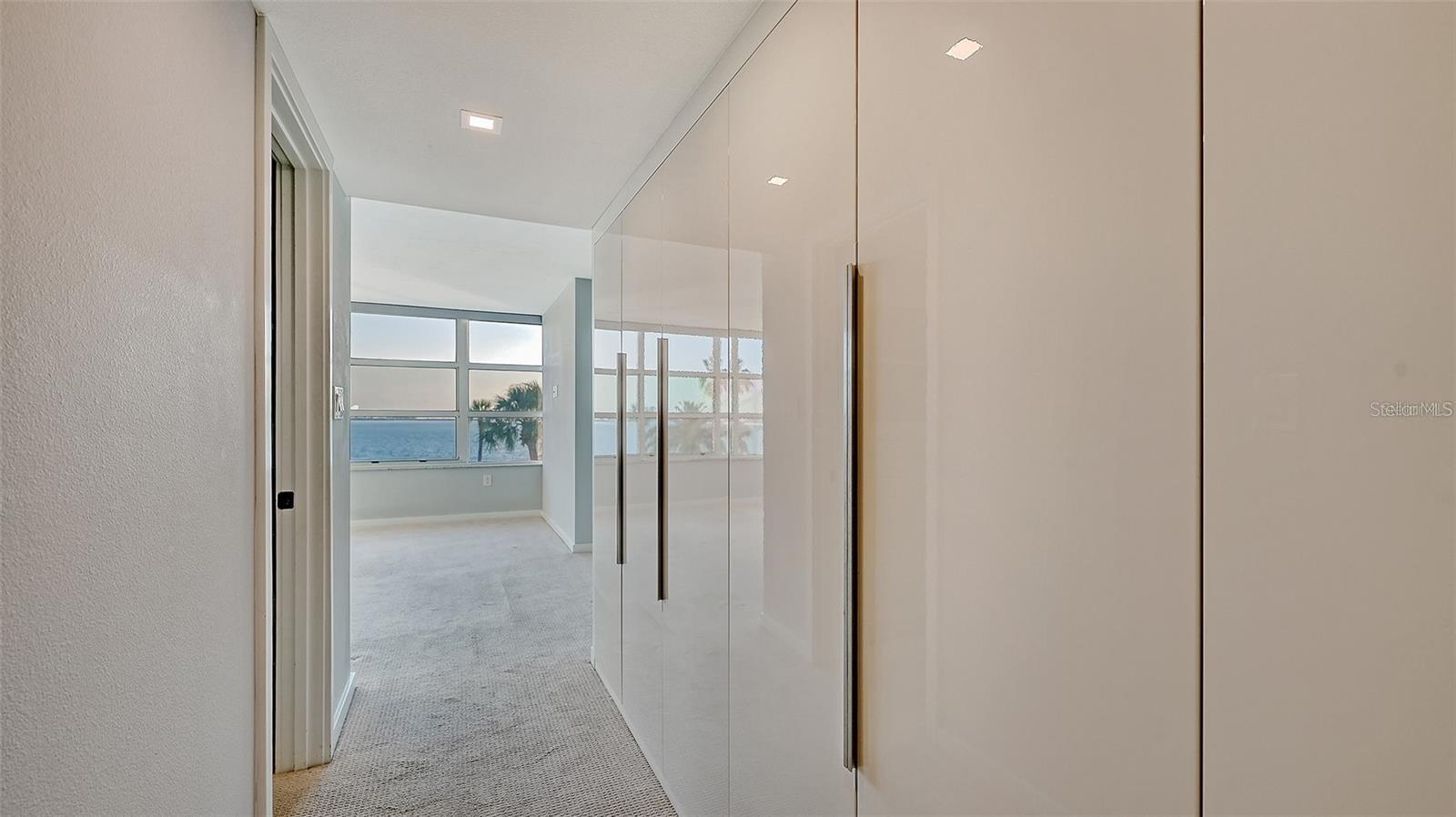 CONDO ON THE BAY TOWER II - Residential