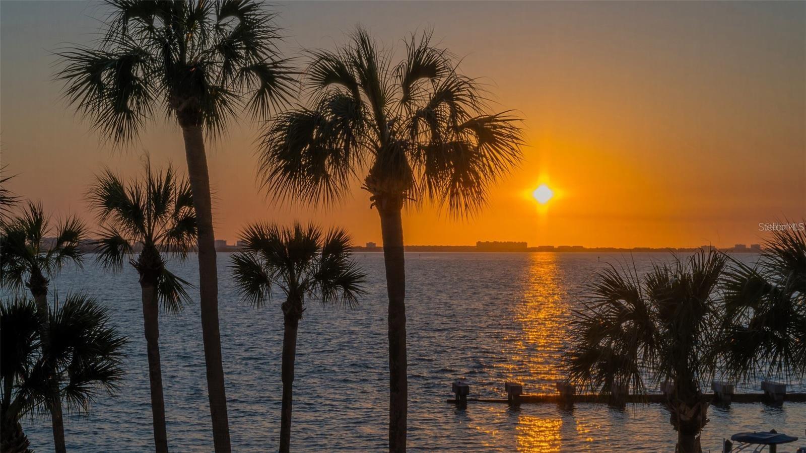 CONDO ON THE BAY TOWER II - Residential