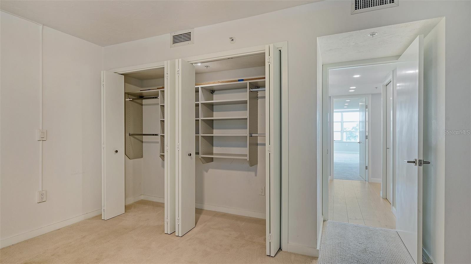 CONDO ON THE BAY TOWER II - Residential