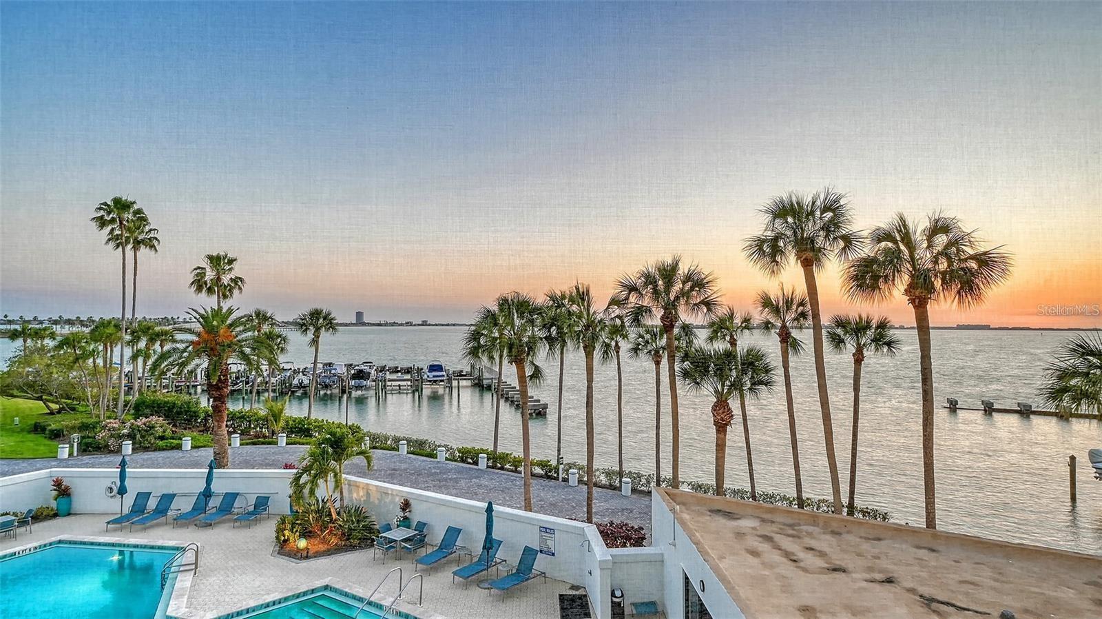 CONDO ON THE BAY TOWER II - Residential