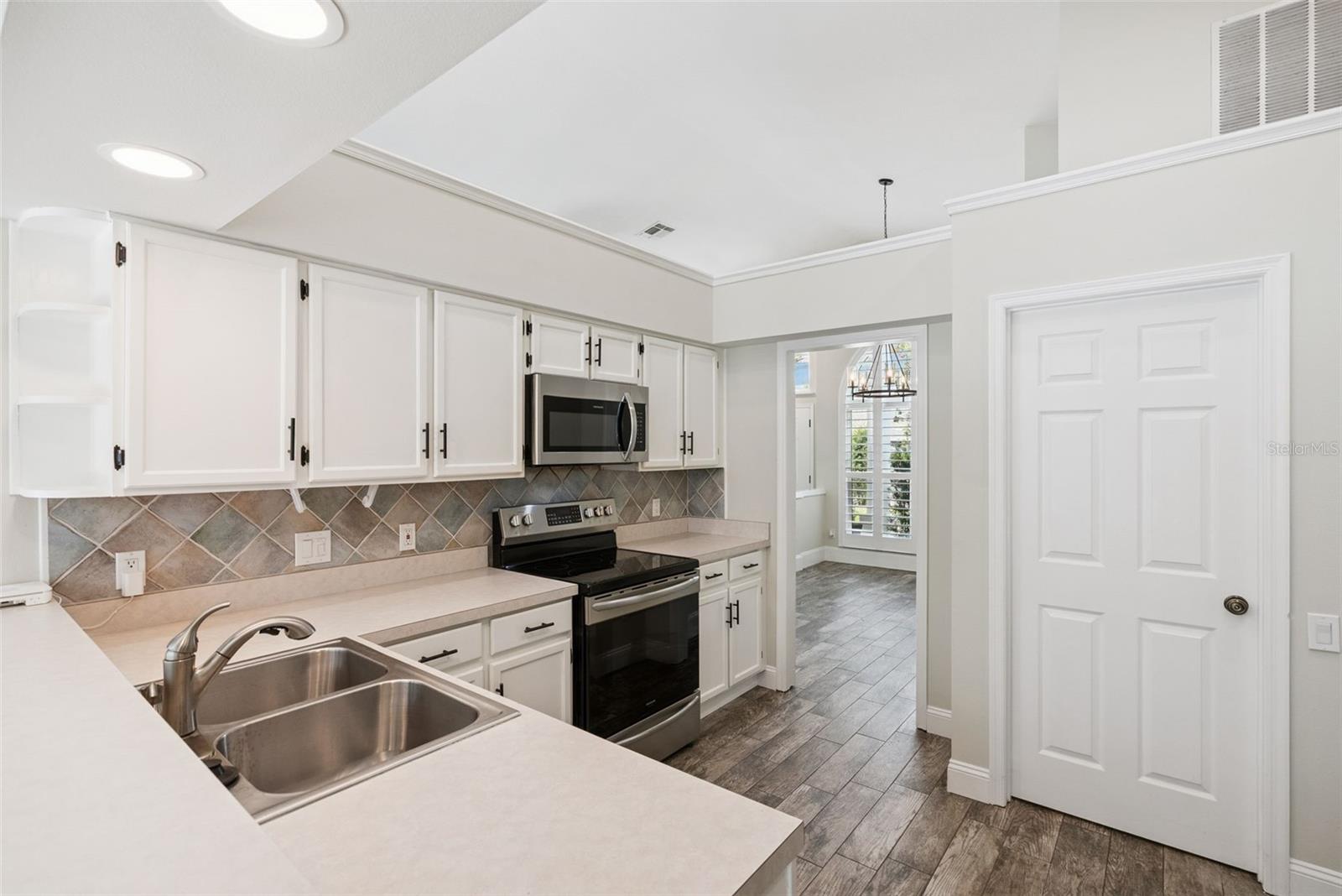 RIVERSIDE AT TWIN RIVERS - Residential