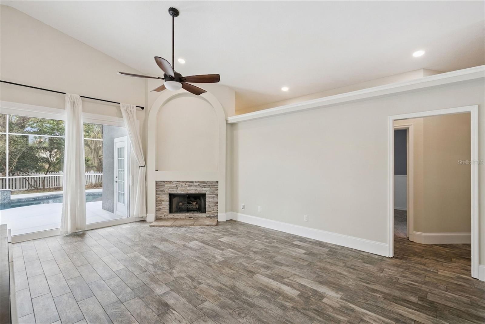 RIVERSIDE AT TWIN RIVERS - Residential