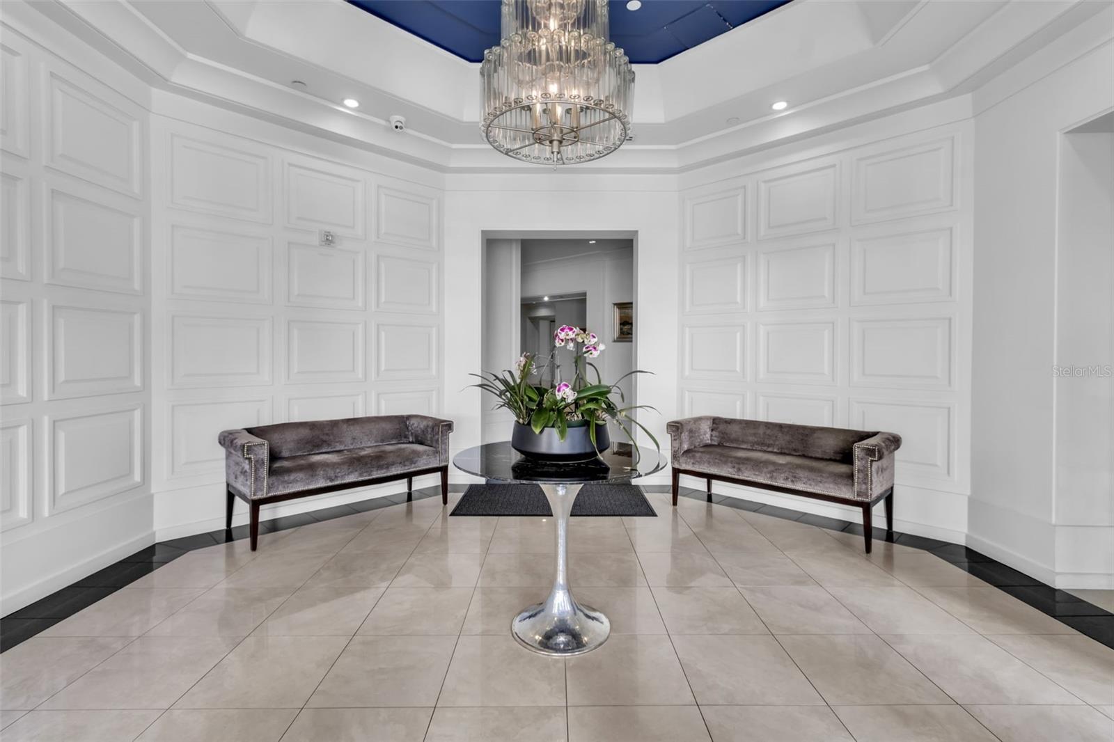 1350 MAIN RESIDENTIAL - Residential