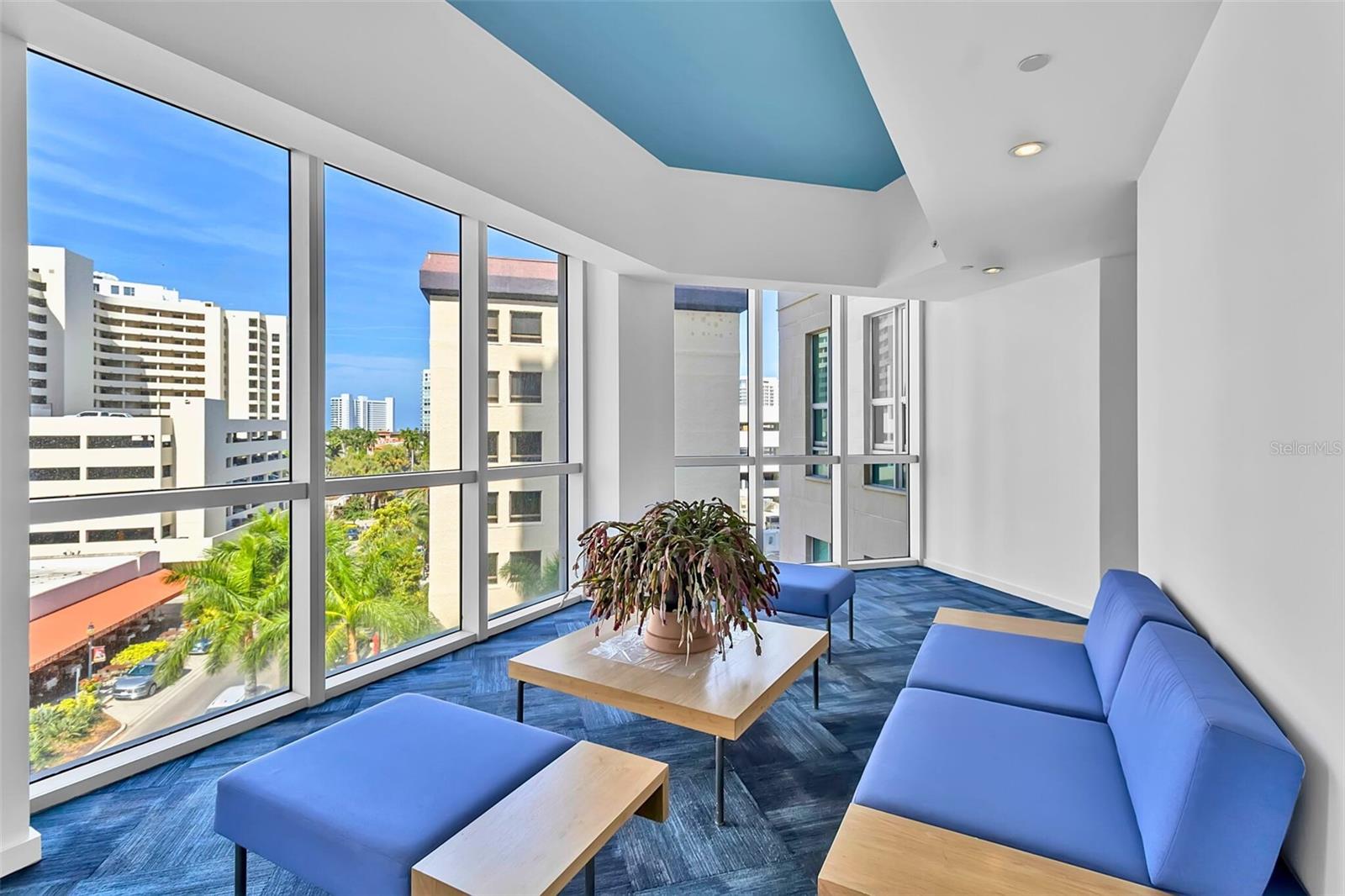 1350 MAIN RESIDENTIAL - Residential