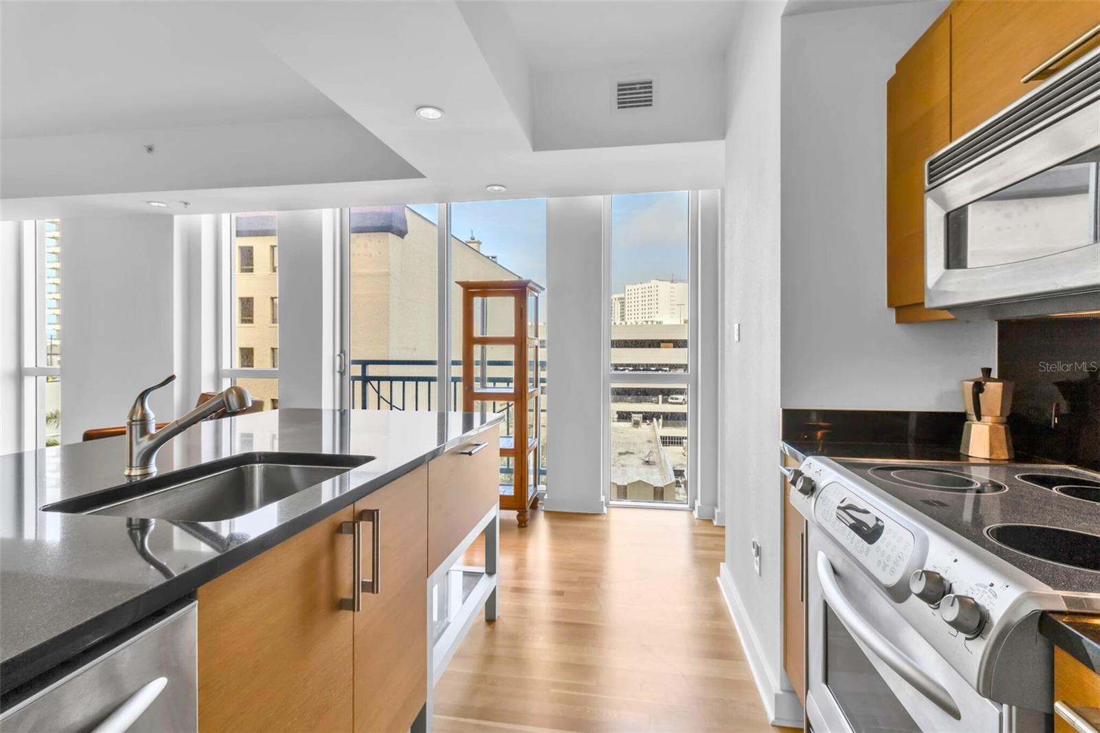 1350 MAIN RESIDENTIAL - Residential