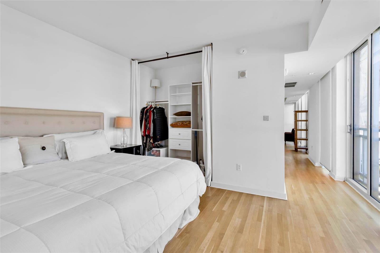 1350 MAIN RESIDENTIAL - Residential