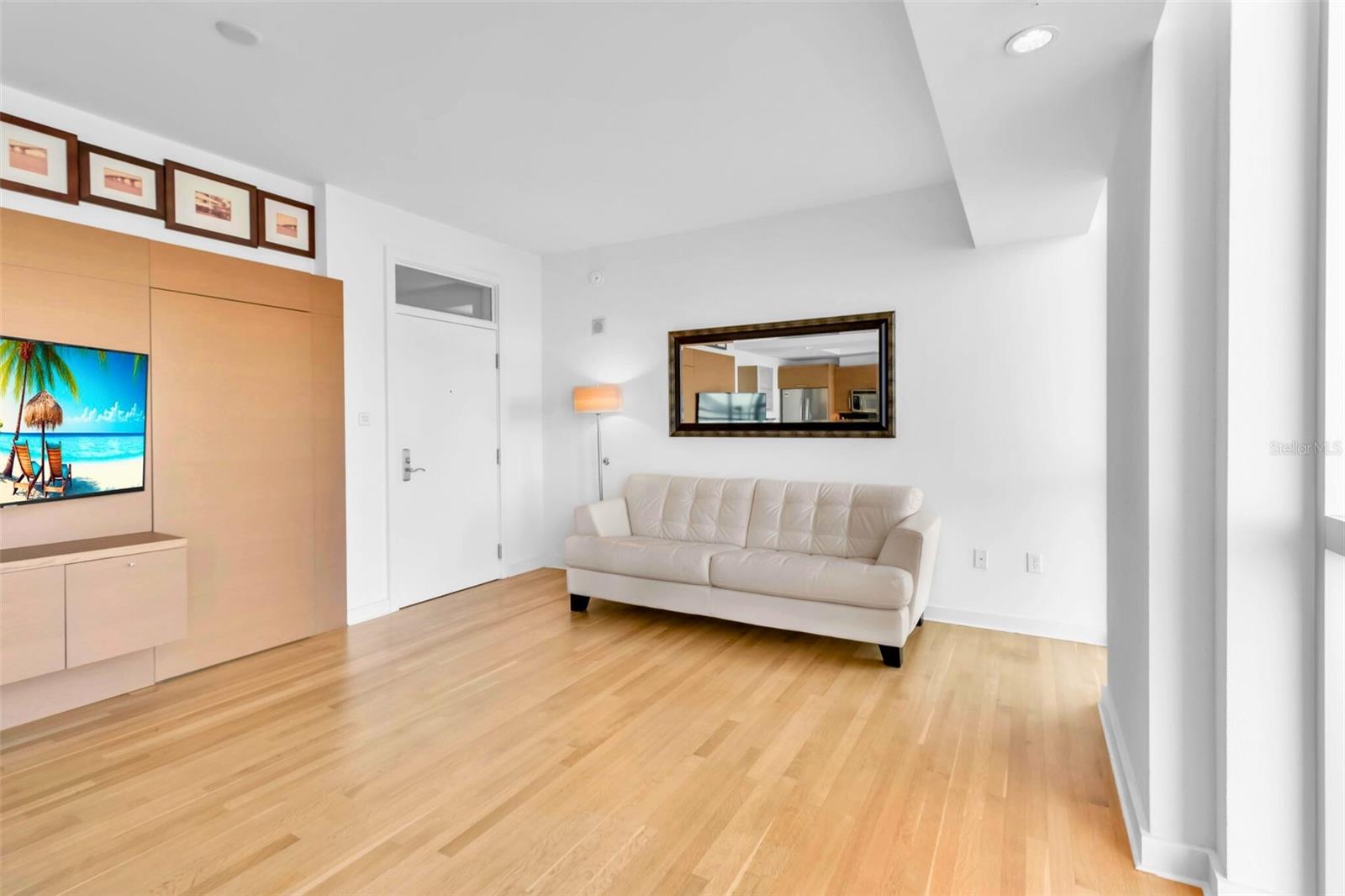 1350 MAIN STREET 502