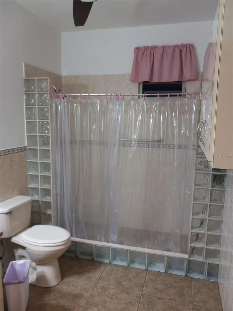 CARR 411 KM 0.20 BO. CALVACHE, RINCON PR 00677 - Residential