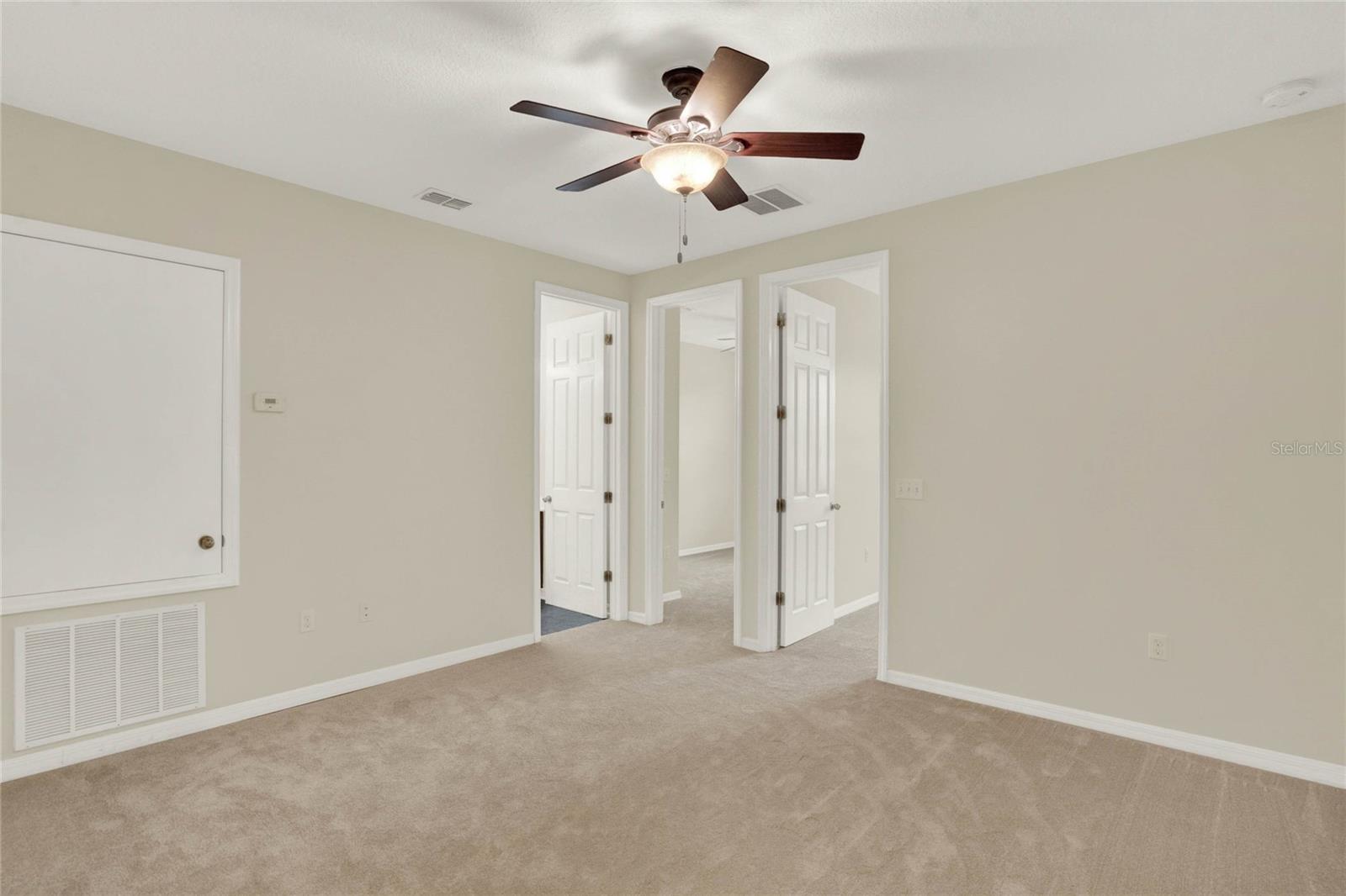 ISLES OF OVIEDO - Residential Lease