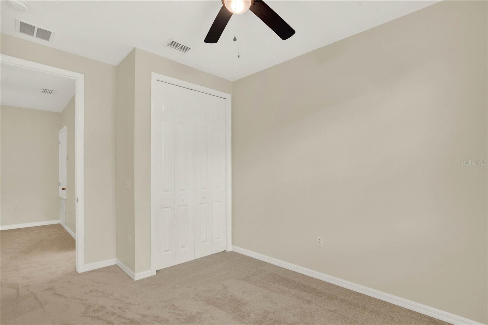 ISLES OF OVIEDO - Residential Lease