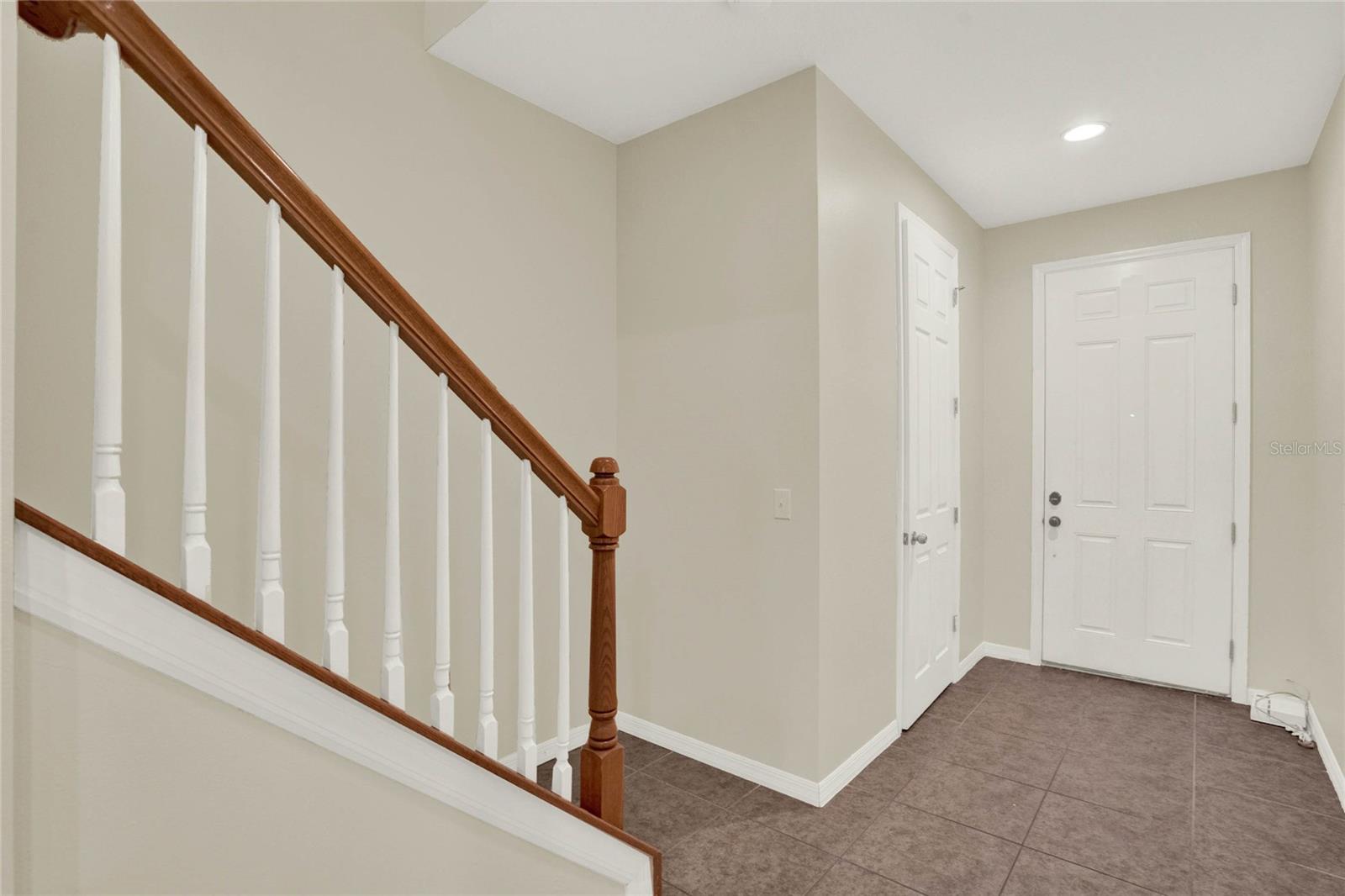 ISLES OF OVIEDO - Residential Lease