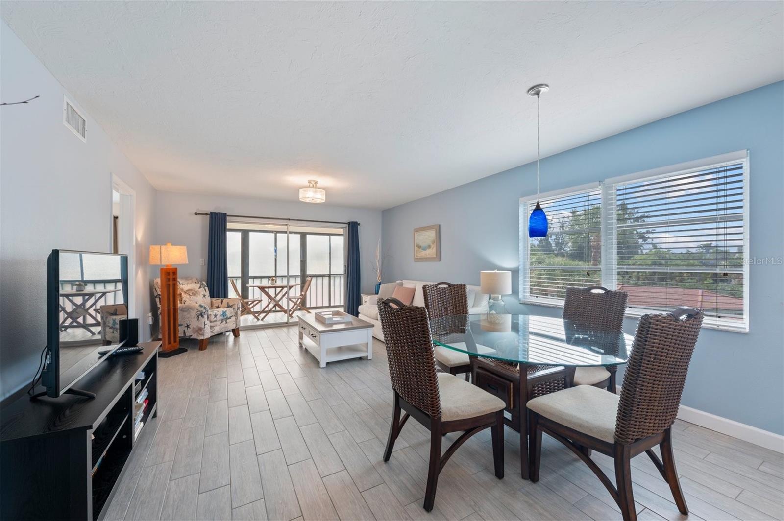 110 VISTA HERMOSA CIRCLE 302B
