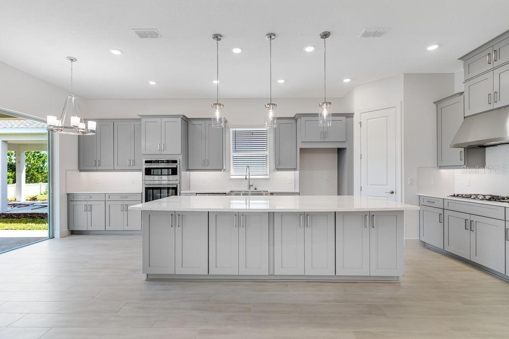 863 ARBOR GREEN TRAIL