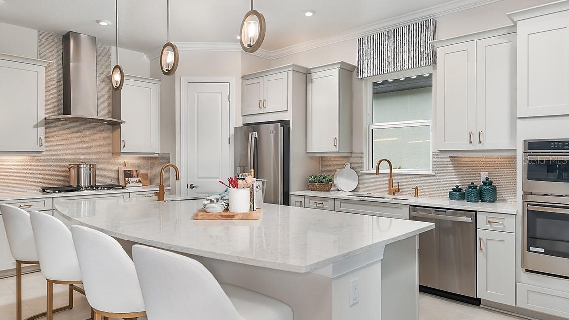 863 ARBOR GREEN TRAIL