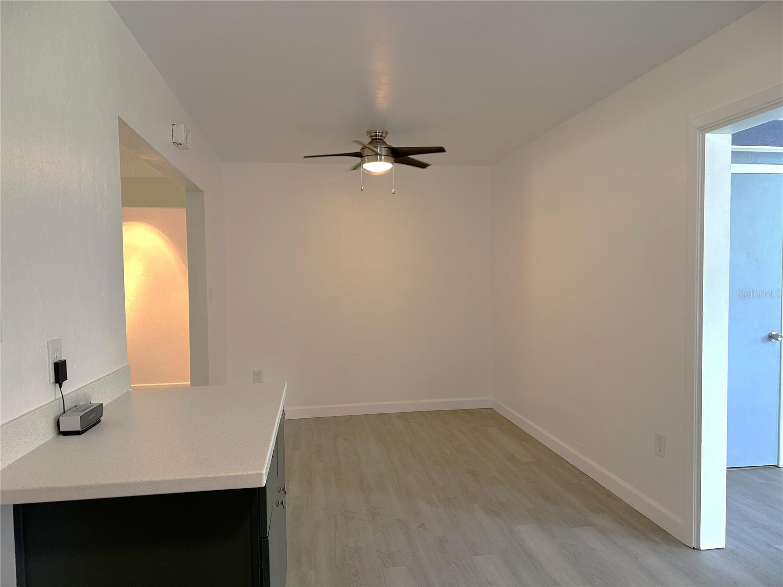 LA LINDA TERRACE - Residential Lease