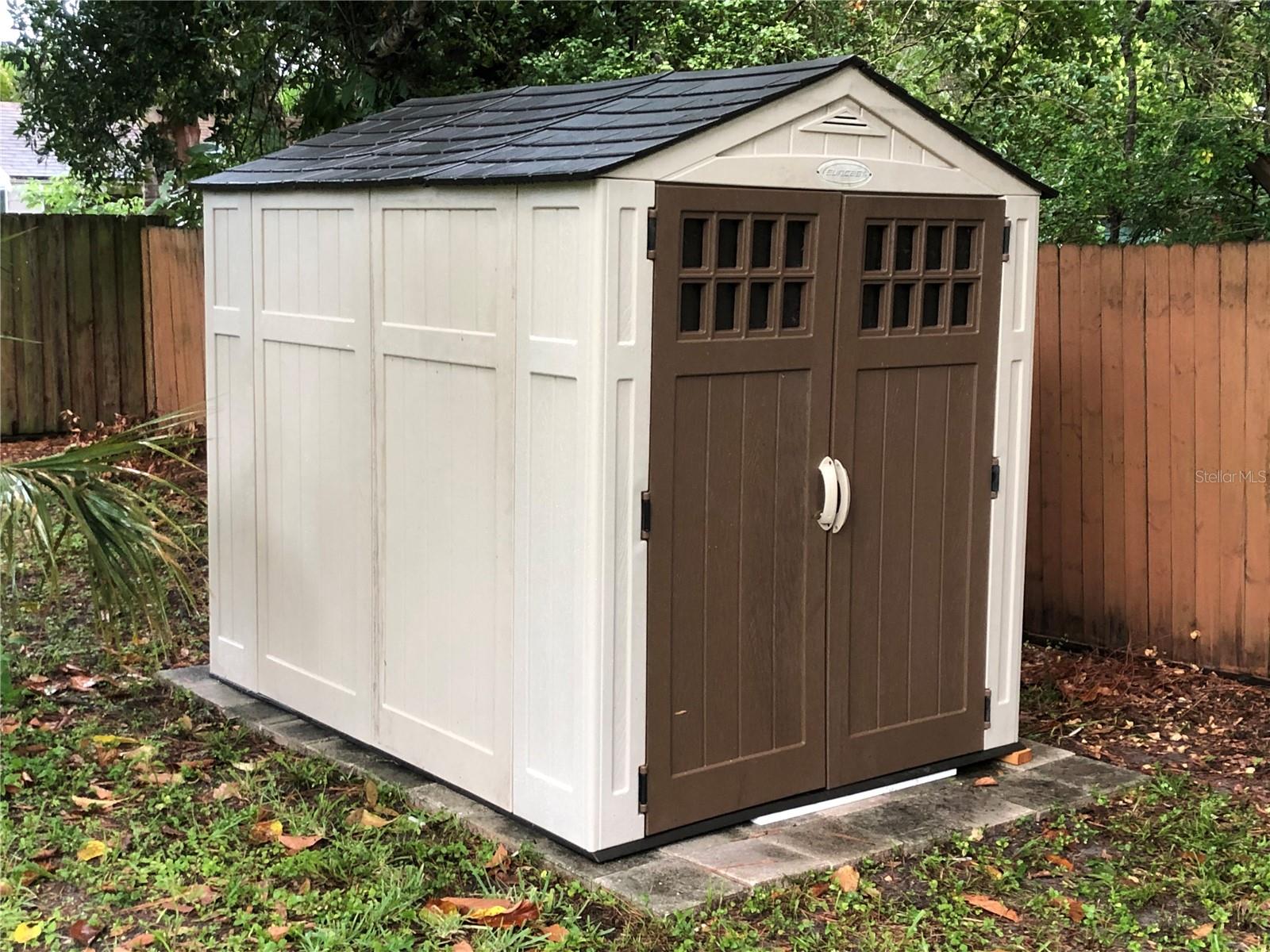 LA LINDA TERRACE - Residential Lease