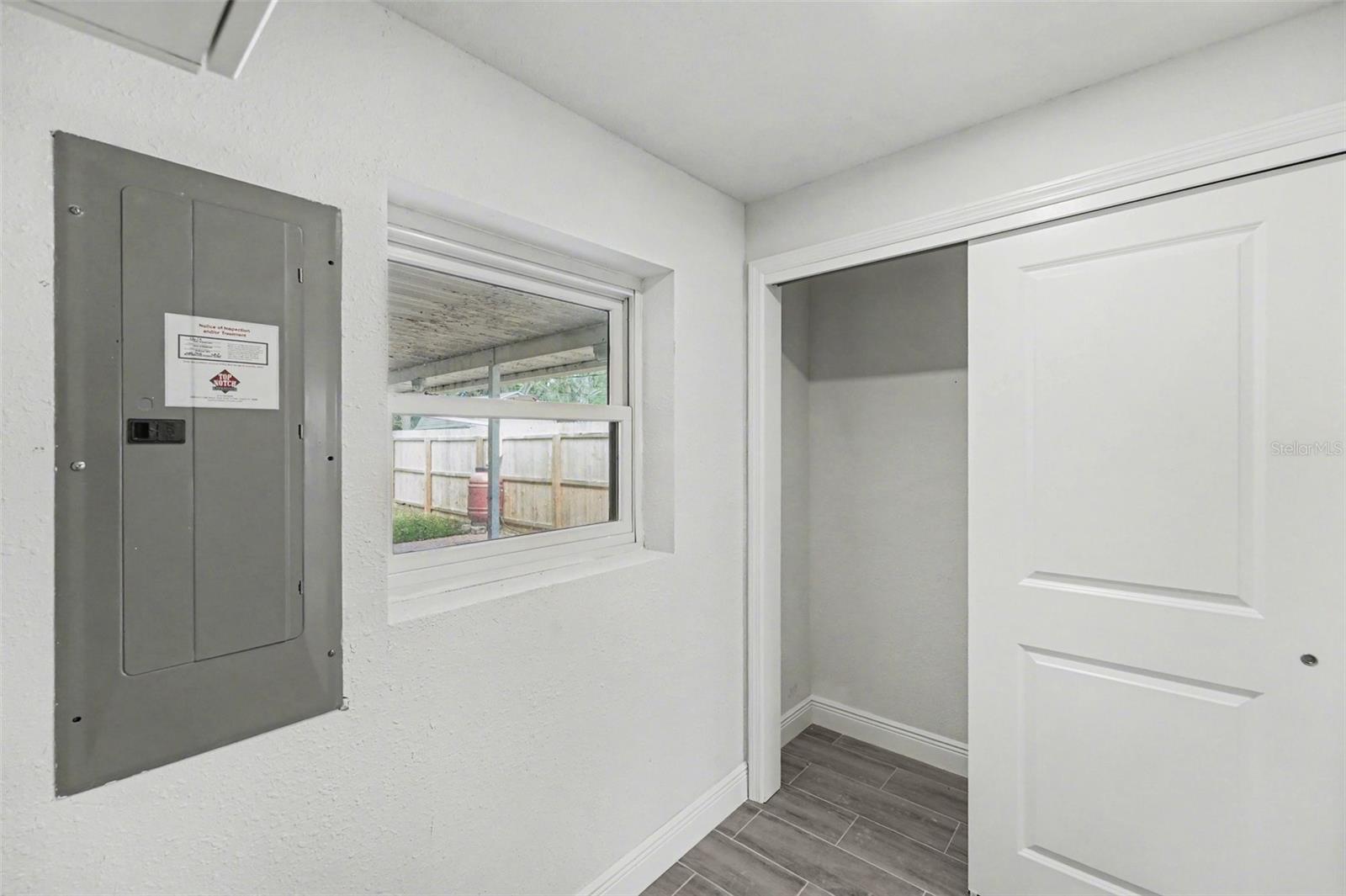 BEEKMANS J C SUB - Residential Lease