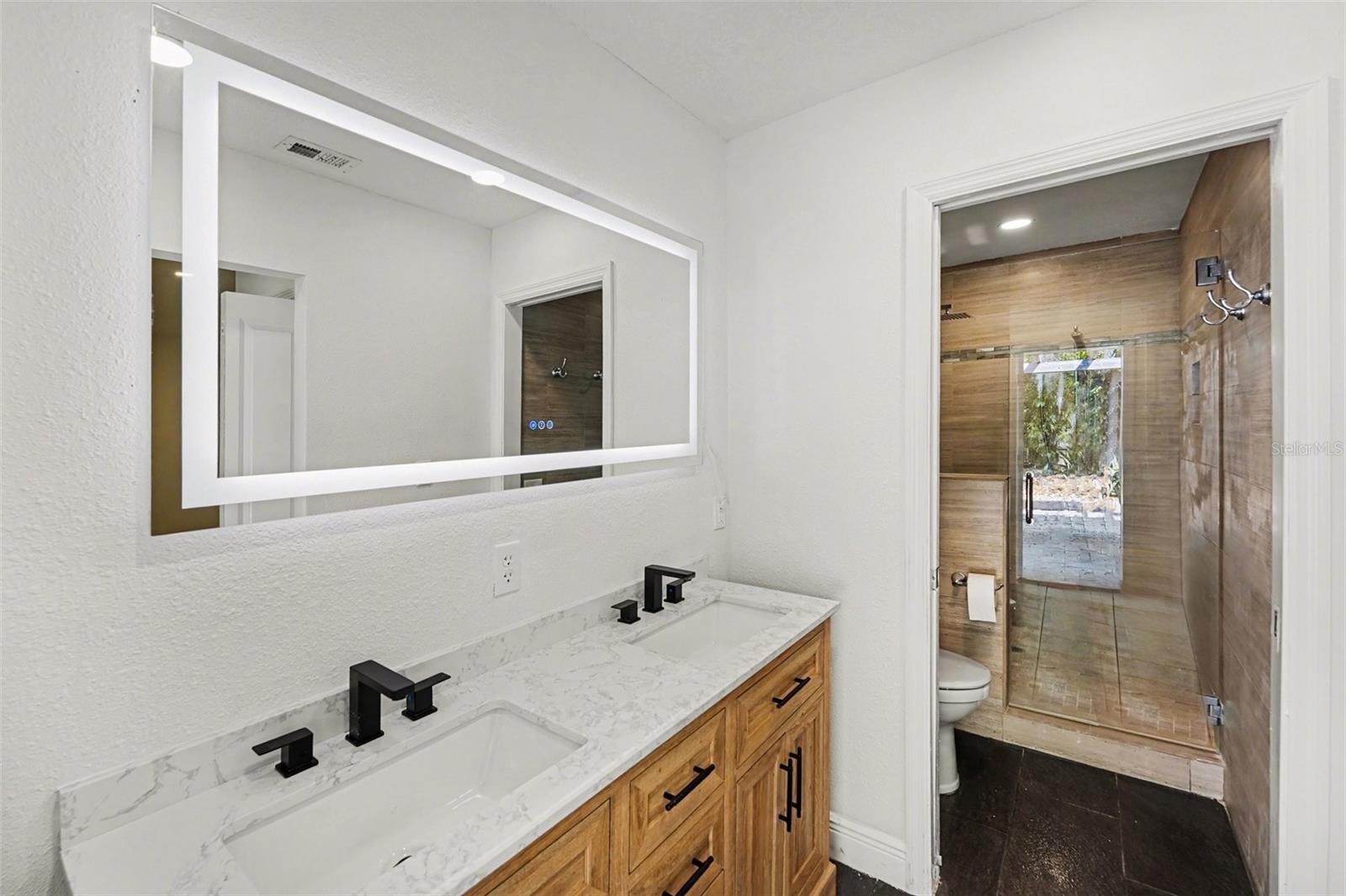 BEEKMANS J C SUB - Residential Lease