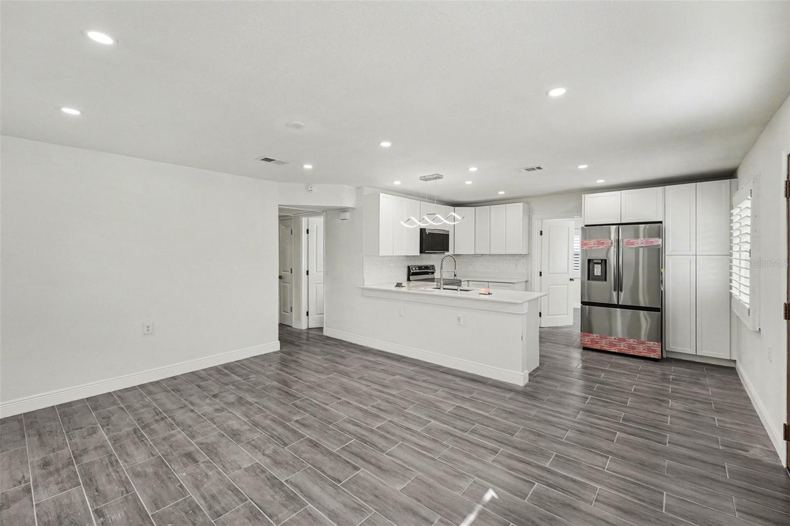 BEEKMANS J C SUB - Residential Lease