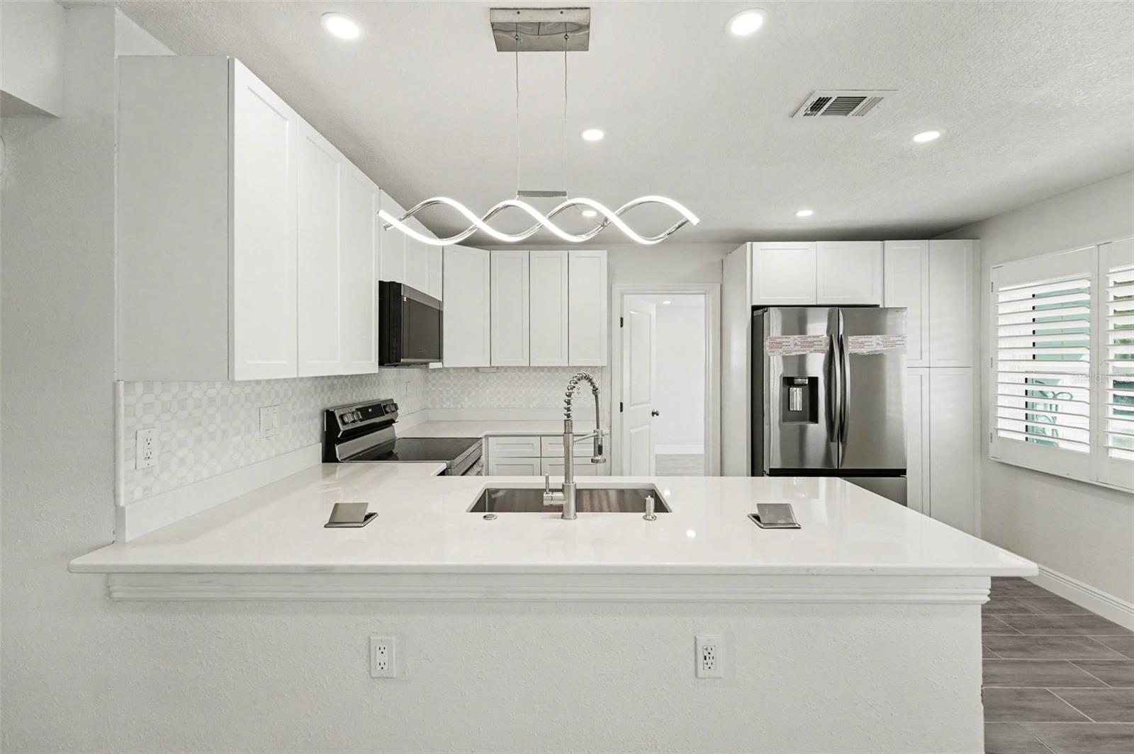 BEEKMANS J C SUB - Residential Lease