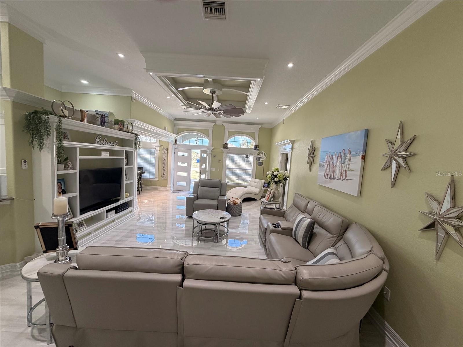 SUN N LAKE - Residential