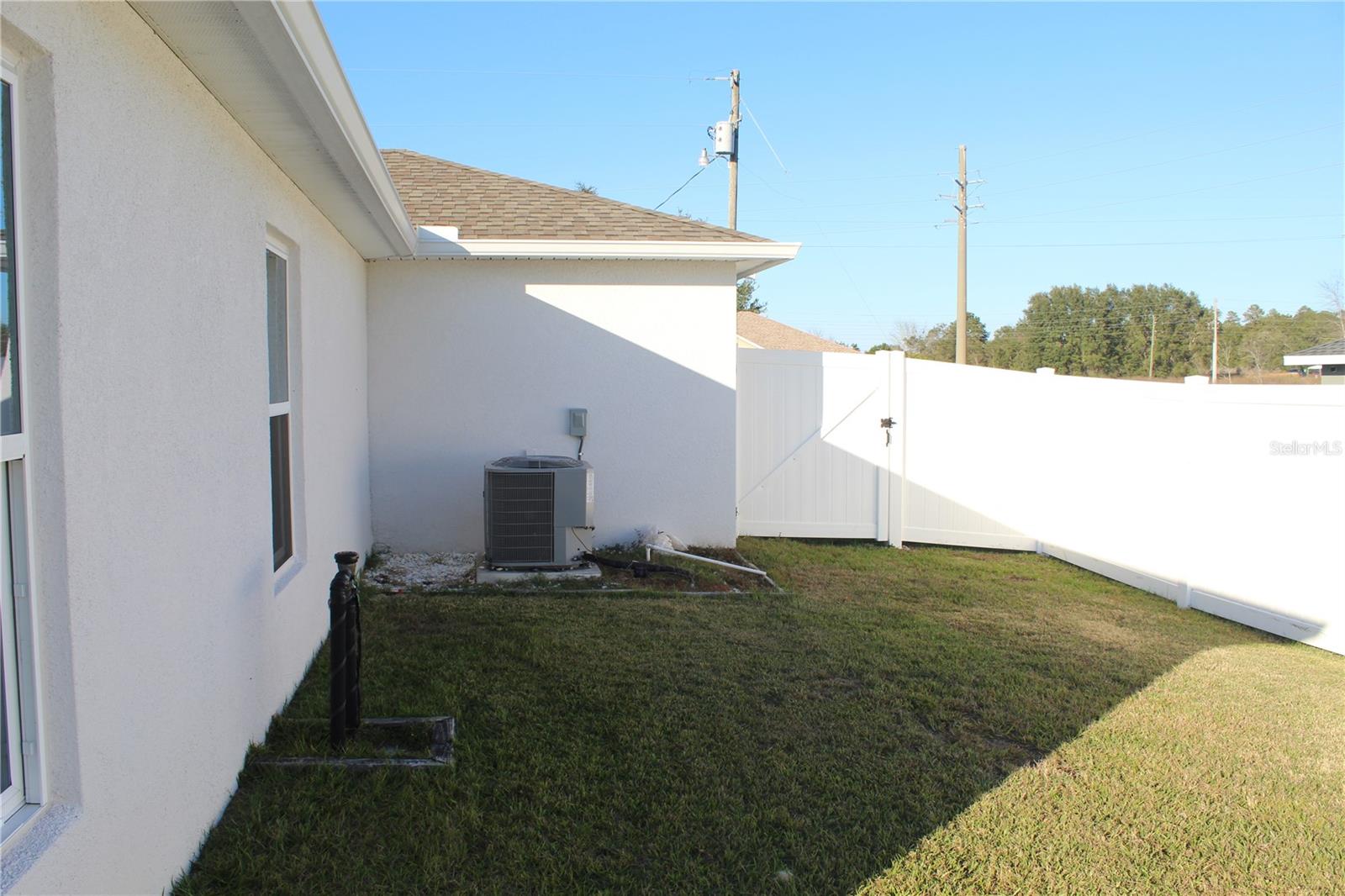 13574 SW 47TH CIRCLE