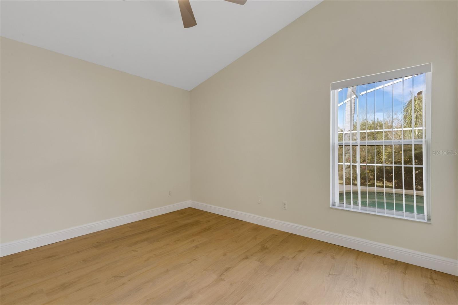 RIDGEWOOD POINTE - Residential