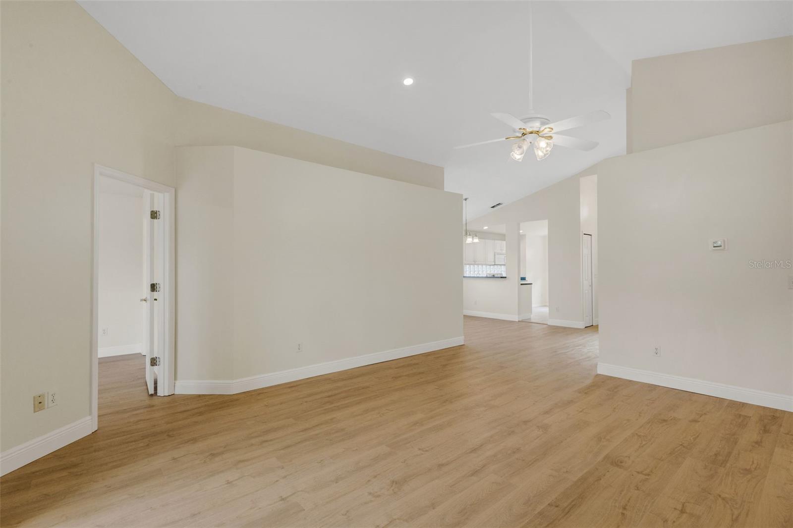 RIDGEWOOD POINTE - Residential