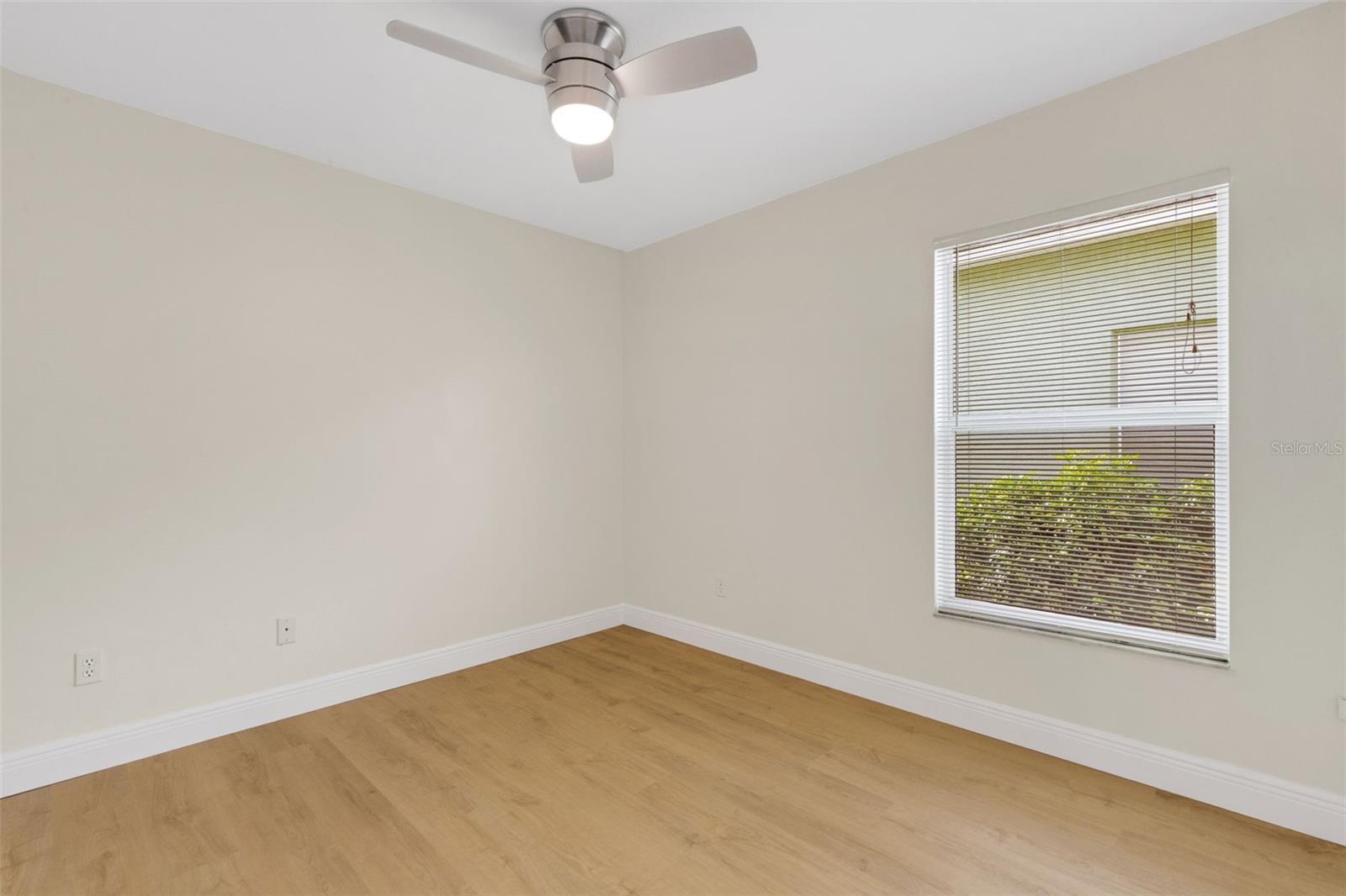 RIDGEWOOD POINTE - Residential