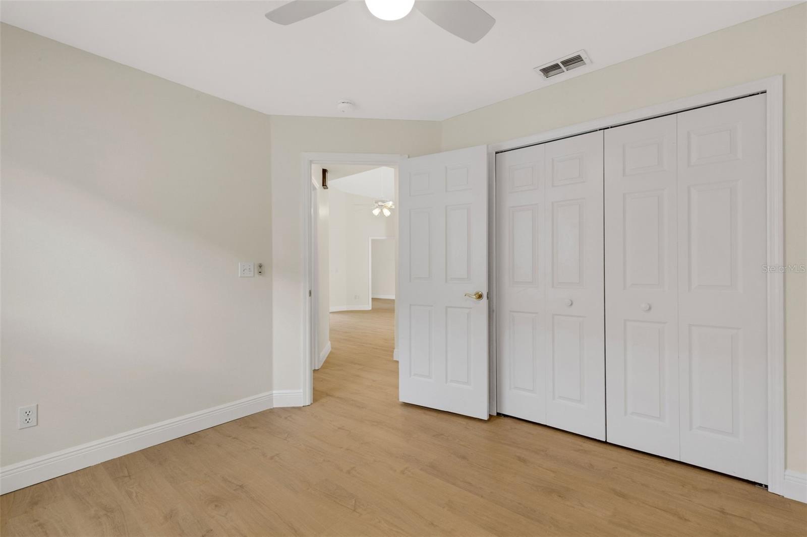 RIDGEWOOD POINTE - Residential