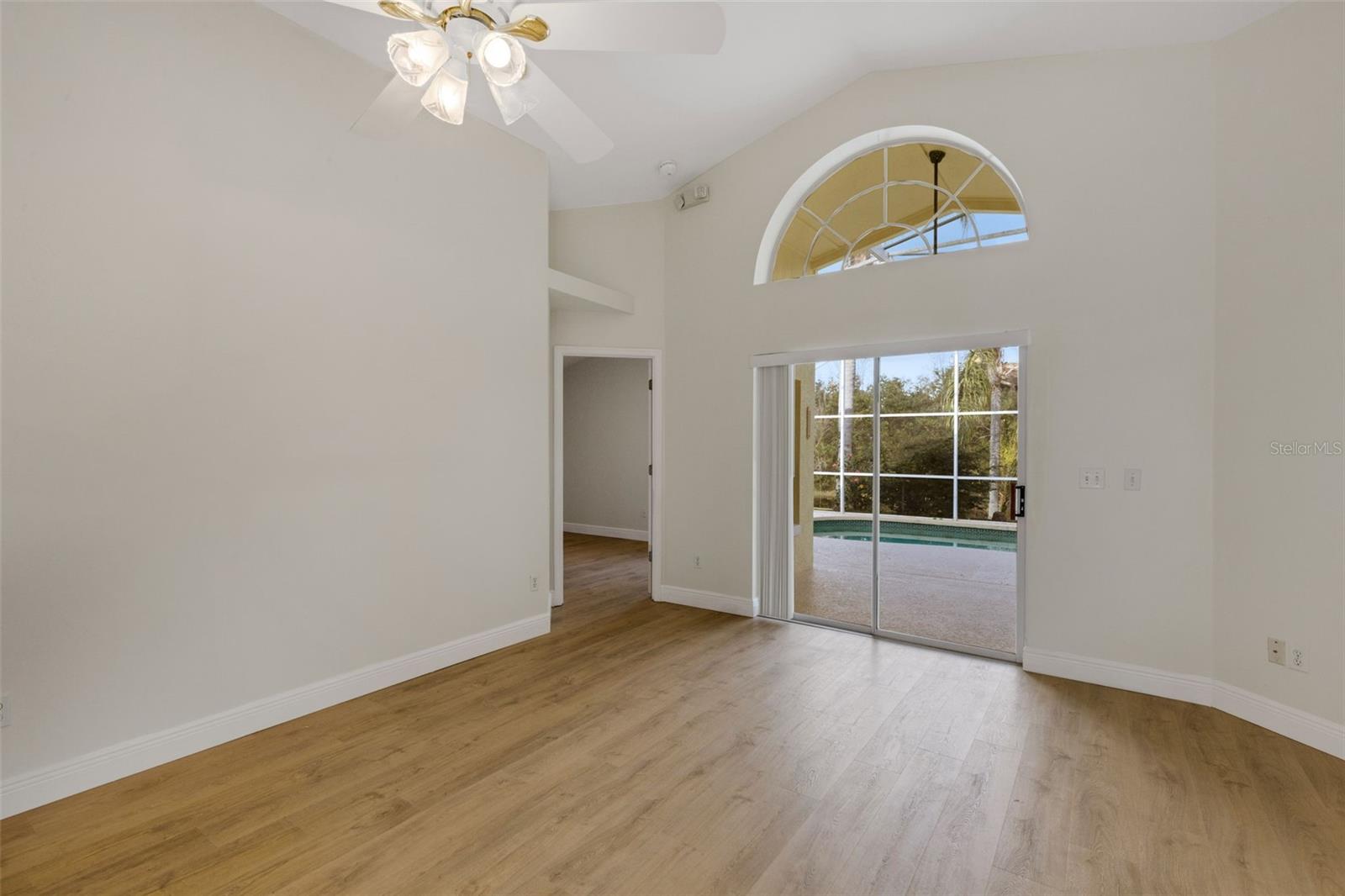 RIDGEWOOD POINTE - Residential