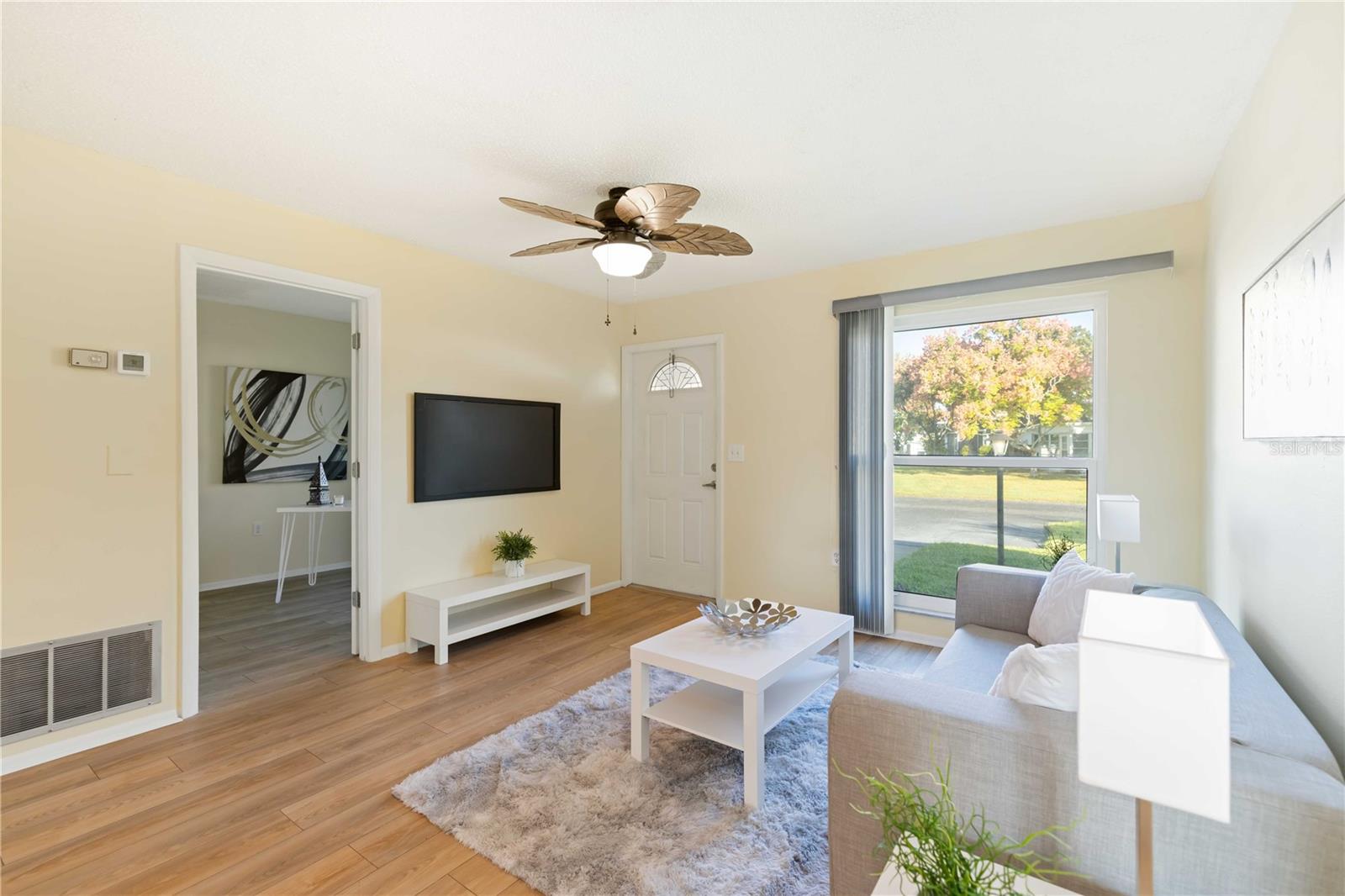 CORTEZ VILLAS CONDO 5 PH B - Residential