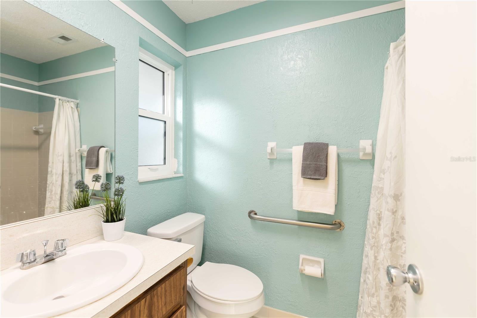 CORTEZ VILLAS CONDO 5 PH B - Residential