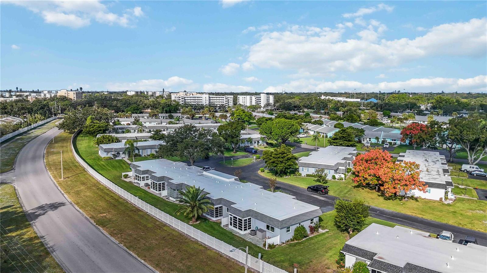 CORTEZ VILLAS CONDO 5 PH B - Residential