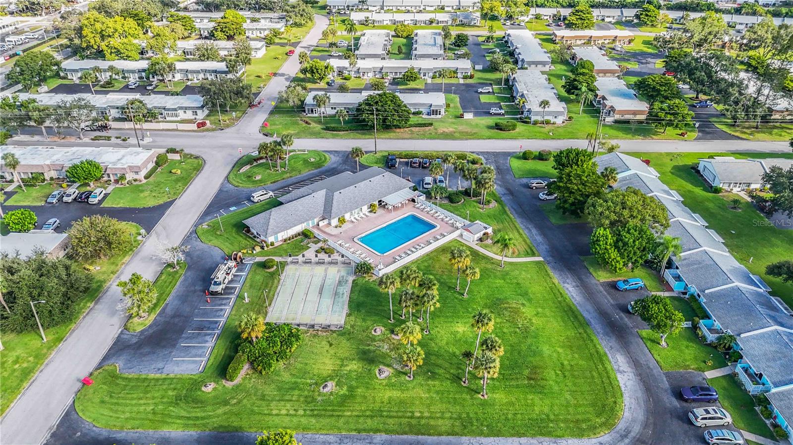 CORTEZ VILLAS CONDO 5 PH B - Residential