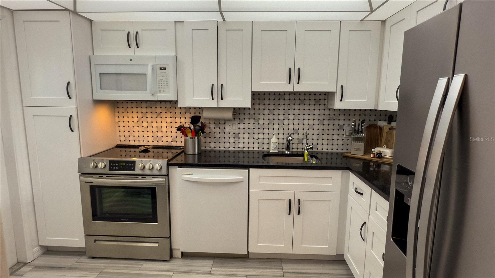 PALM AIRE CONDO 1 - Residential Lease