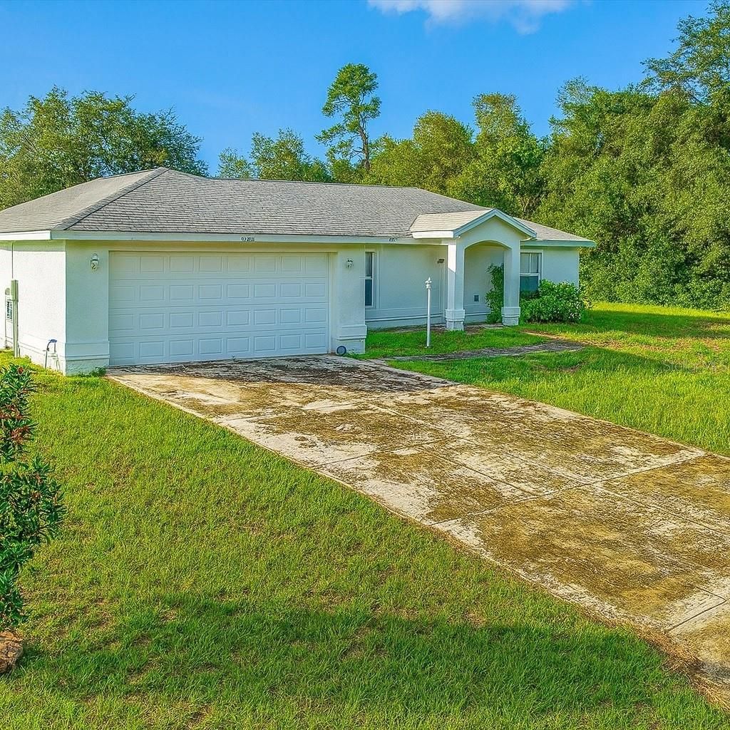 Photo of 12868 SW 35th Avenue Road, Ocala, FL 34473 (MLS # OM711285)