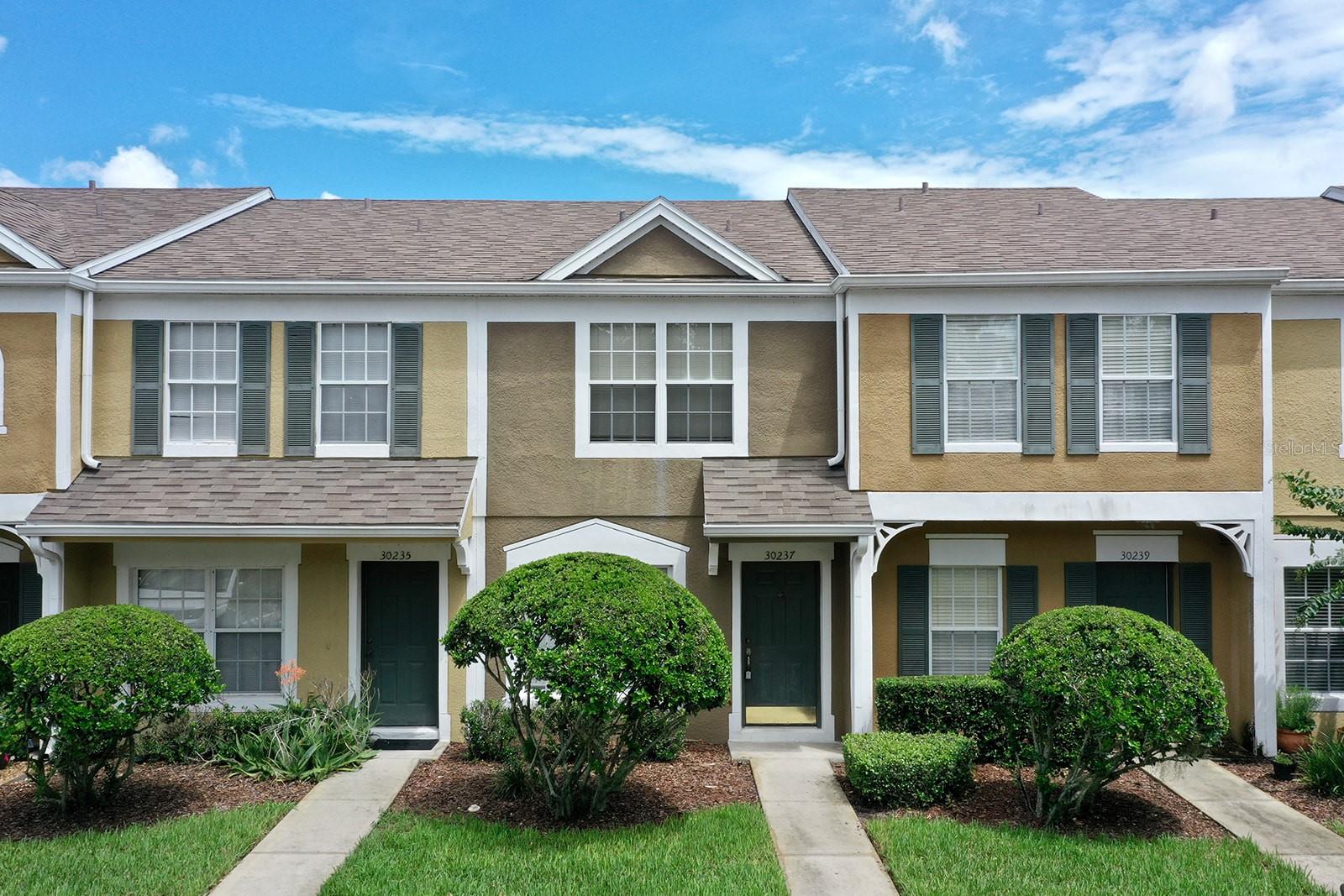 View WESLEY CHAPEL, FL 33543 townhome