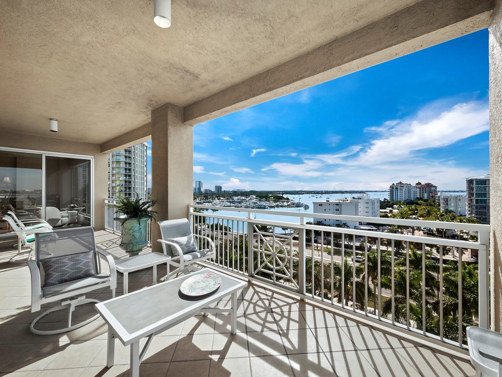 THE TOWER RESIDENCES - Residential