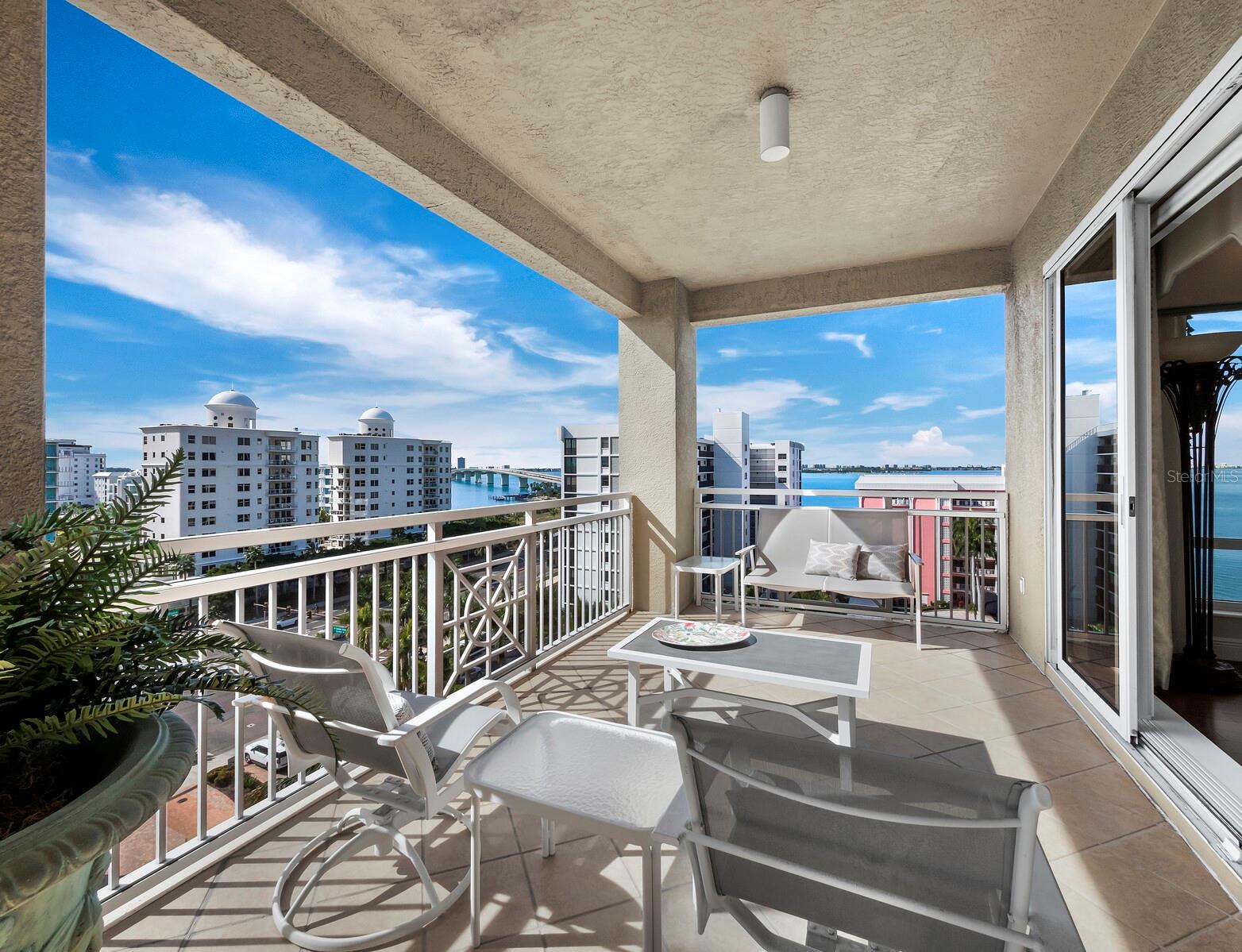 THE TOWER RESIDENCES - Residential