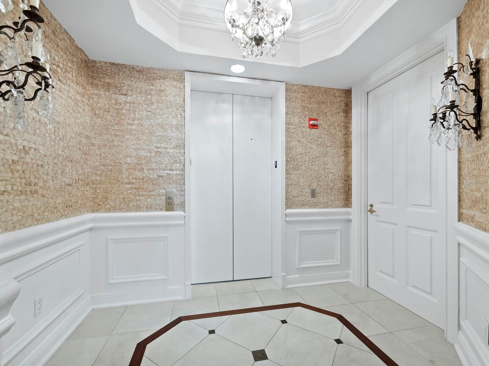 THE TOWER RESIDENCES - Residential