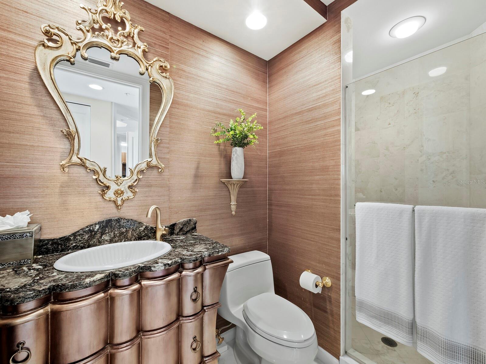 THE TOWER RESIDENCES - Residential