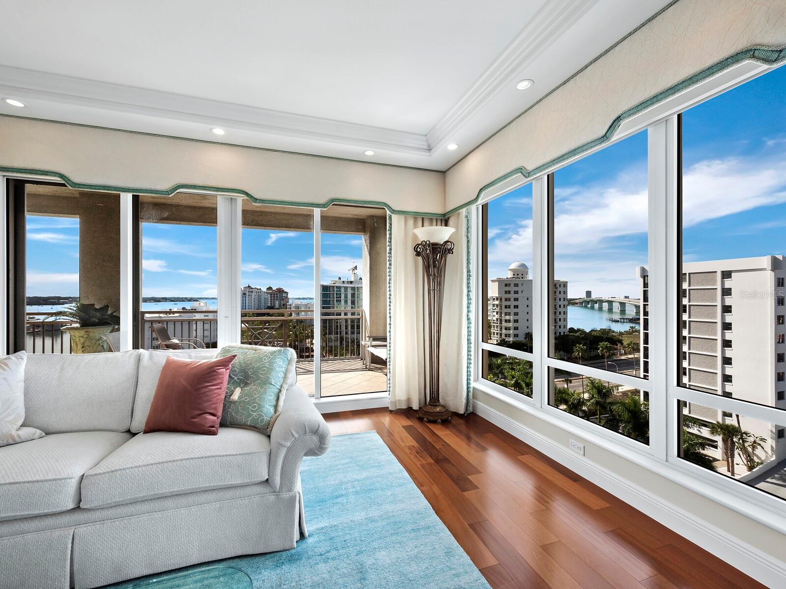 THE TOWER RESIDENCES - Residential