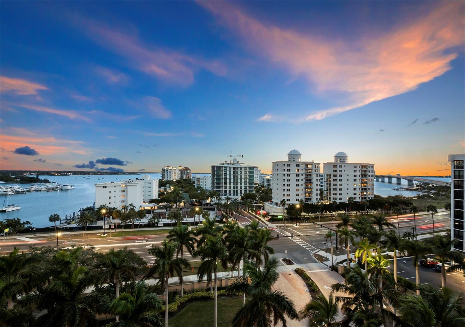 THE TOWER RESIDENCES - Residential