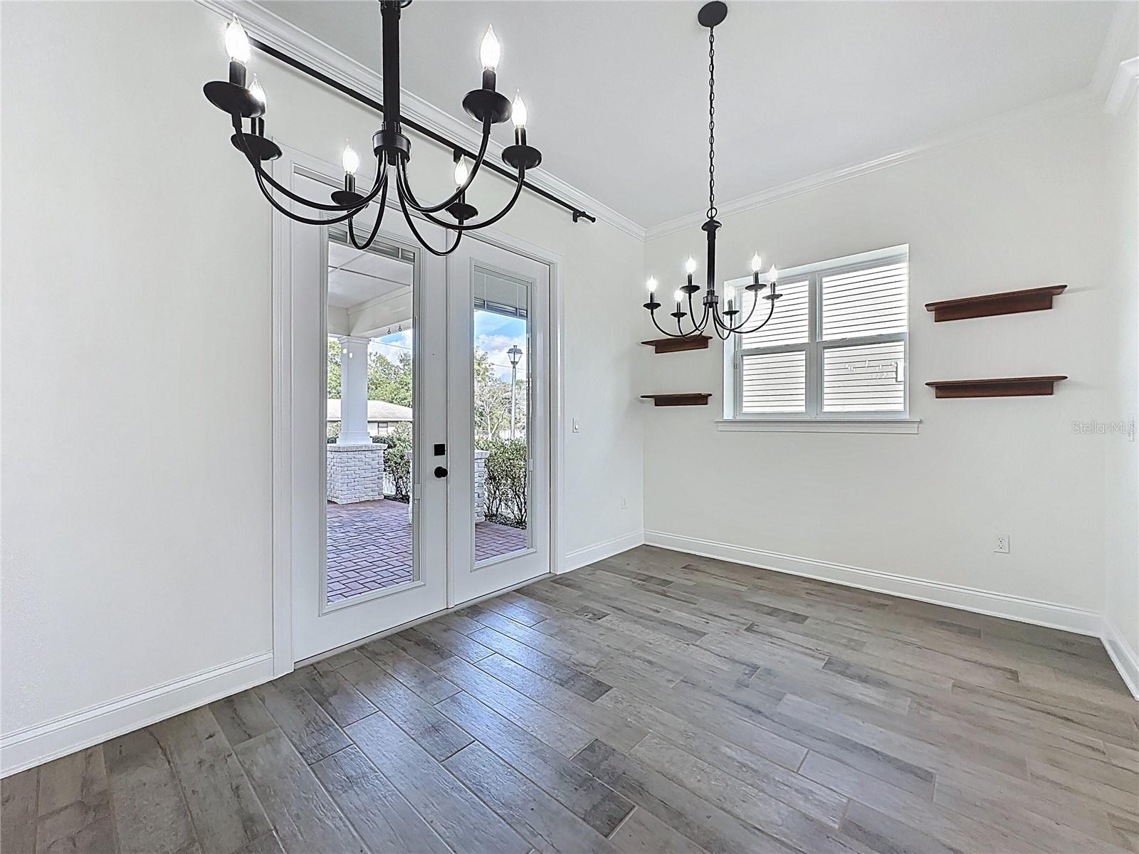 EVANS SQUARE - Residential