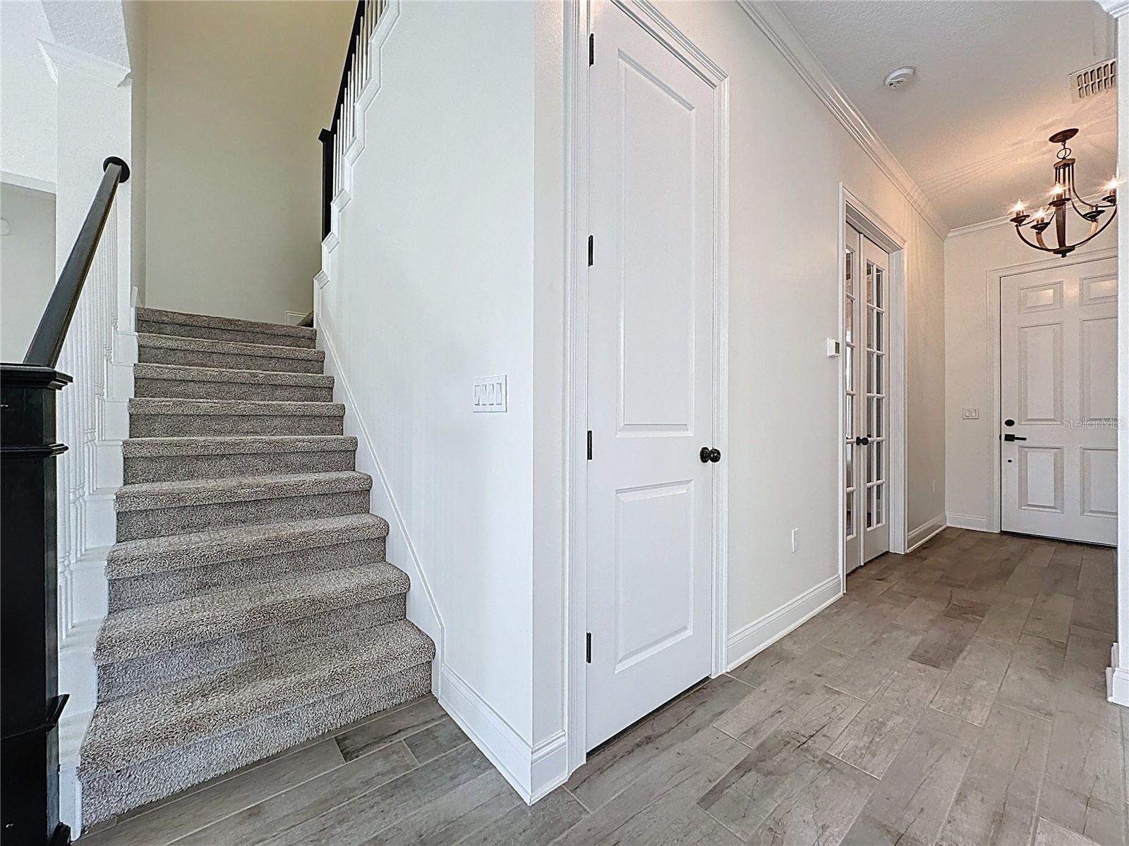 EVANS SQUARE - Residential