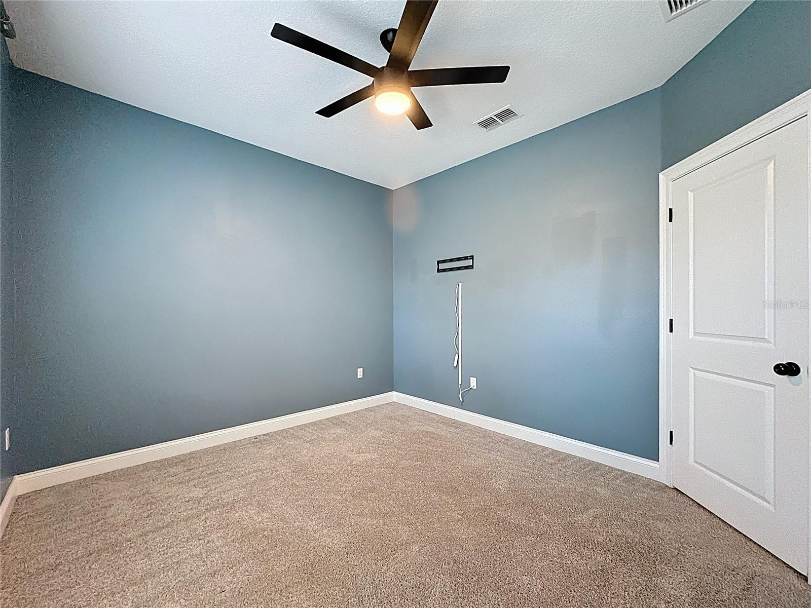 EVANS SQUARE - Residential